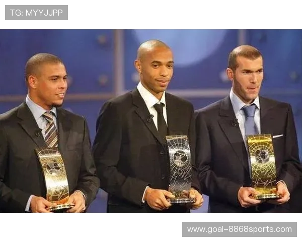 全球男足球星历史排名前十榜单揭秘 看看谁是真正的足球传奇